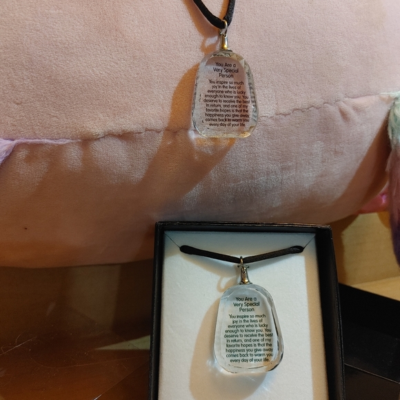 Gift necklace - Picture 3 of 3